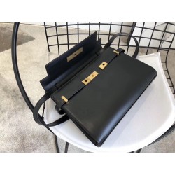 Saint Laurent Manhattan Baguette Bag In Black Leather YSLBS81224